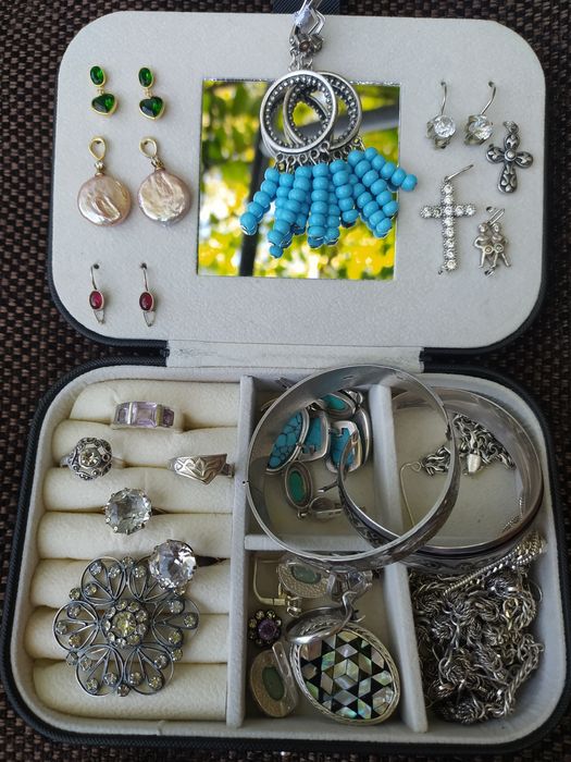 Продам серебряные изделия.