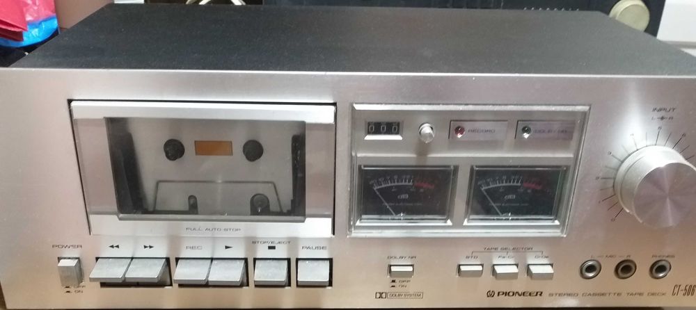 Pioneer CT-506 кассетная дека. В отличном рабочем состоянии.