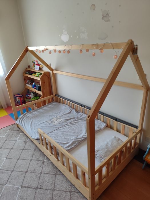 Cama Montessori com colchão