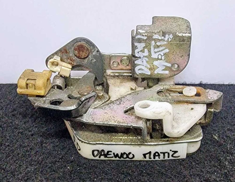 Fechadura / Fecho Porta Frente Direito DAEWOO MATIZ (M100, M150) ano 2002