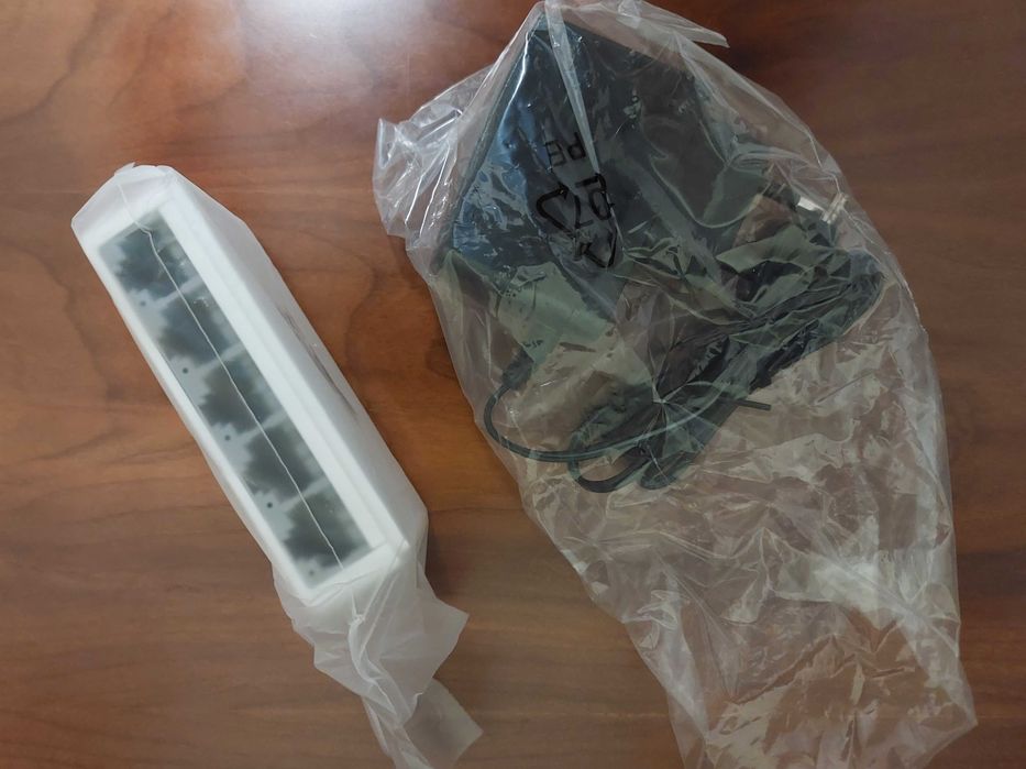 Switch Mercusys de 5 portas novo