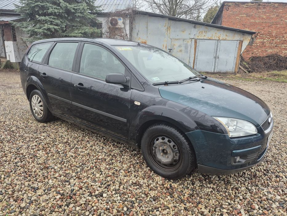 Ford Focus 1.4 b+GAZ 2007 Rok