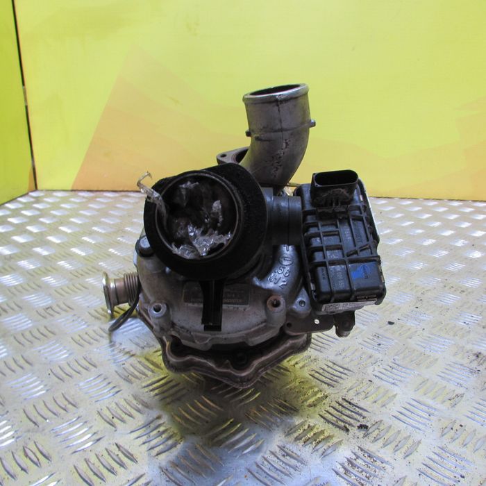 Турбіна Volkswagen Touareg NF 2010-2014 Турбина Туарег CRCA 3.0  нф1