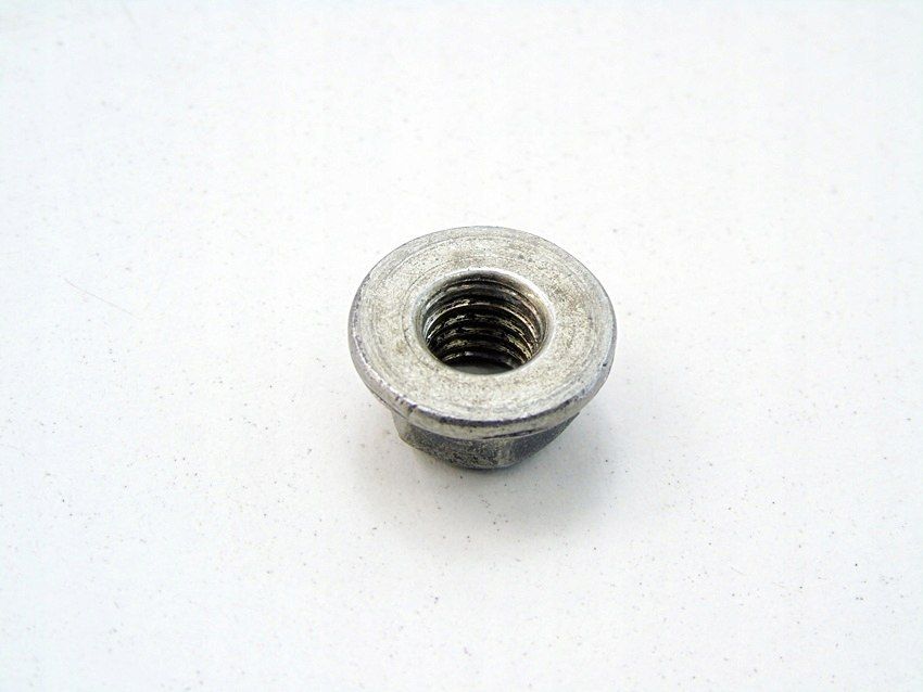 Nakrętka Wtrysku 2.0 D Jtd M-Jet Ducato 3 Doblo 2 Bravo Giulietta Insignia