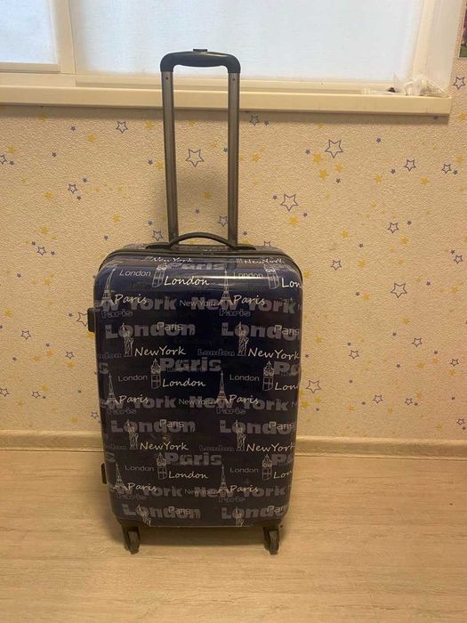 Чемодан, валіза б/у