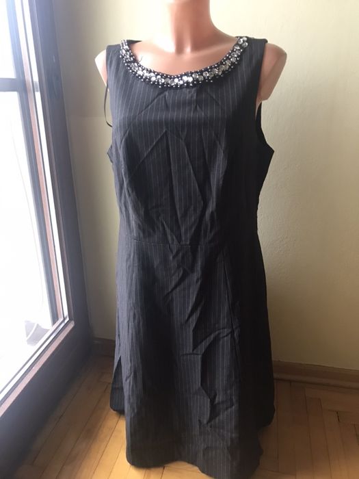 Biznesowa sukienka r 44