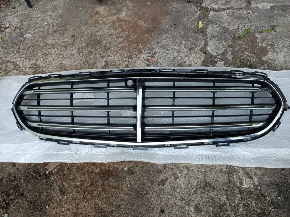 Grill Atrapa Kratka chrom  Mercedes W213 E Klasa 2021