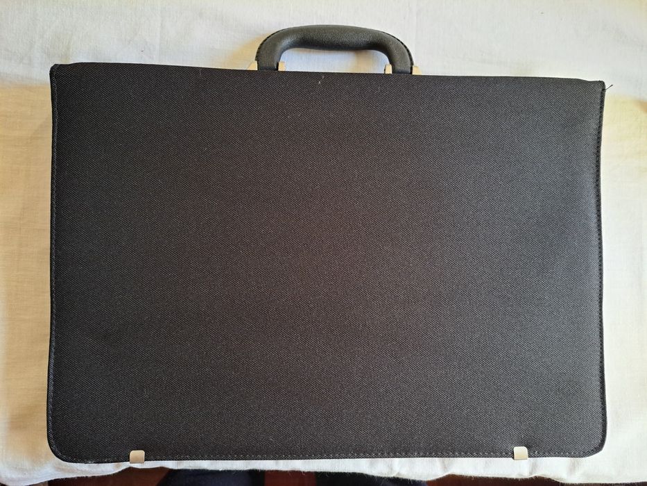 Porto Editora Briefcase Folder423970822863595521