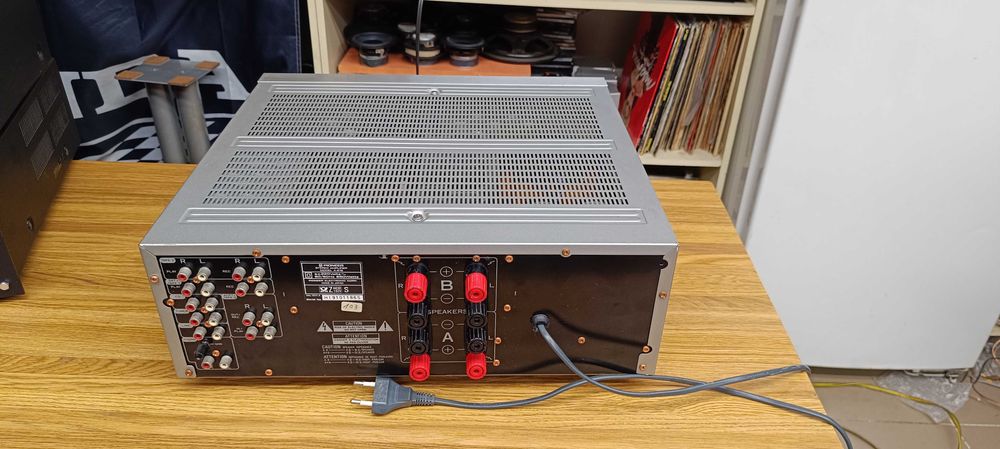 Усилитель PIONEER A-616 (стан !! )