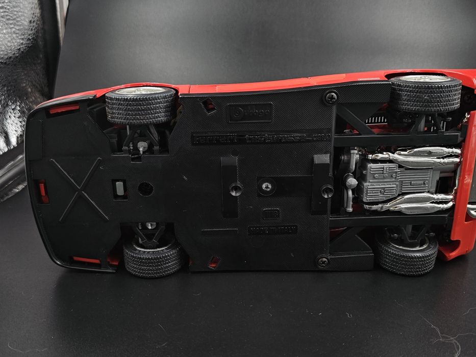 Ferrari Testarossa 1/18 модель