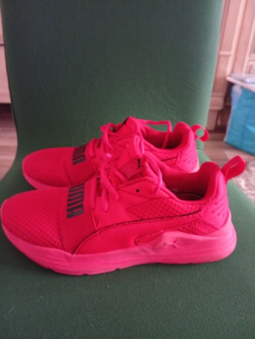 Sprzedam buciki Puma 37