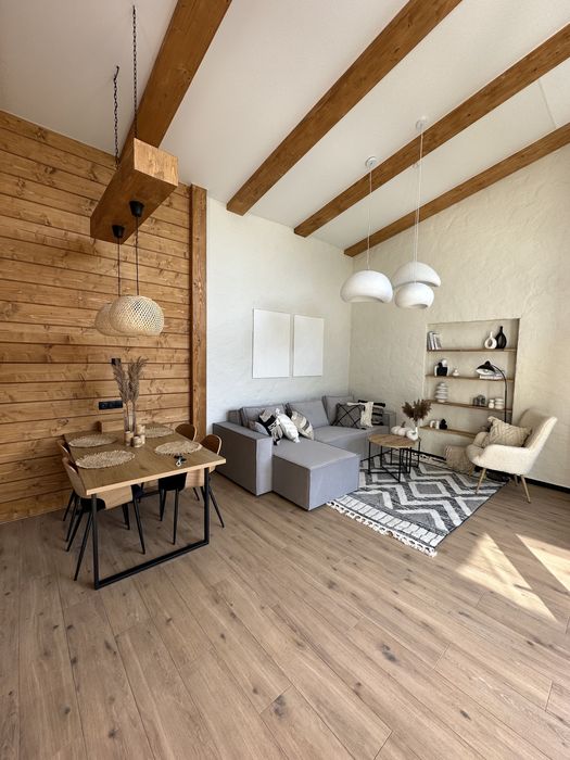 Оренда будинку з чаном та басейном