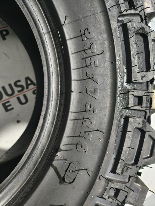 2 pneus Nortenha 285/75R16 - Oferta da entrega