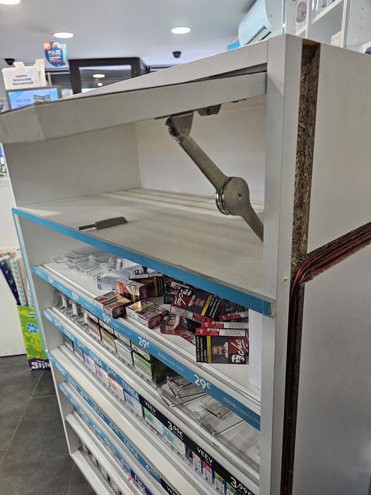 Móvel Expositor Estante Prateleiras