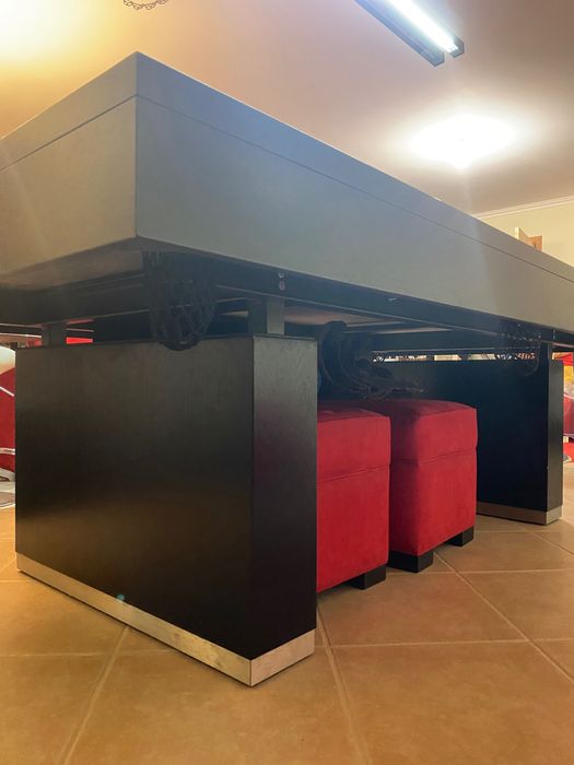 mesa snooker + bolas + 4 banquetas