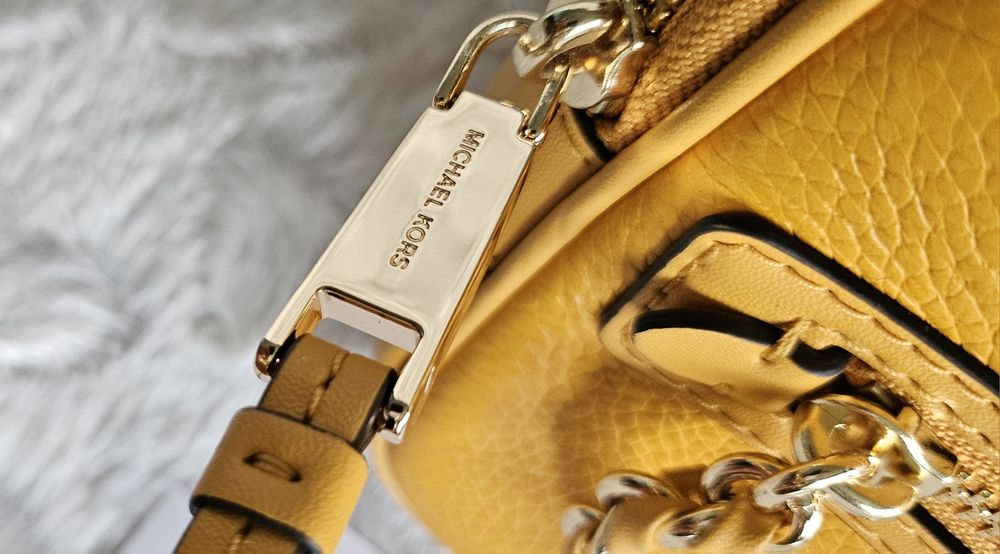 Sprzedam Śliczny Nowy Skórzany Plecaczek Michael Kors...

Plecaczek je