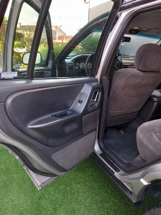 Grande cherokee, carro ideal para uns passeios na natureza