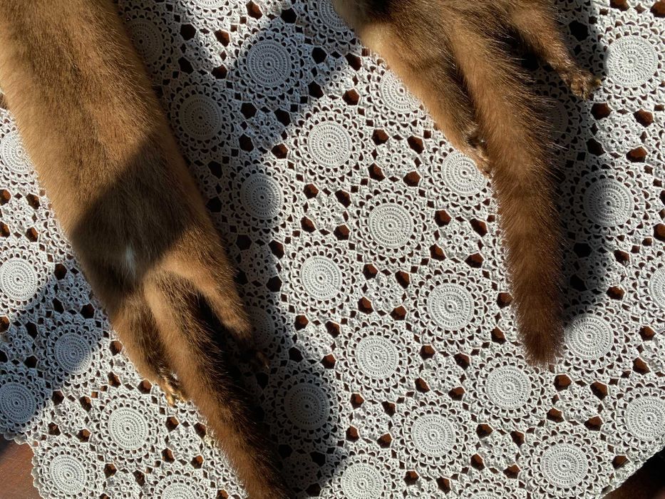 Estola de vison castanho claro