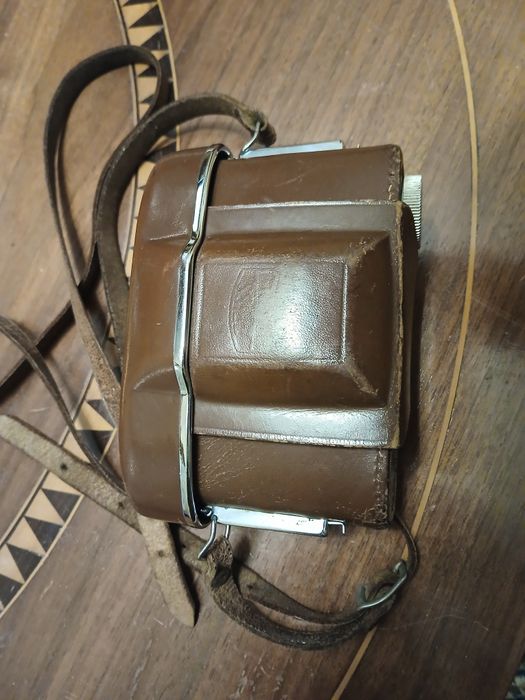 Câmara Antiga Zeiss Ikon com Bolsa