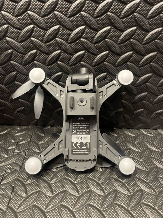 Dron REELY Genie Mini
