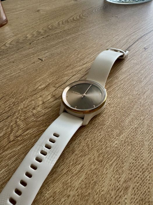Smartwatch Garmin vivomove trend