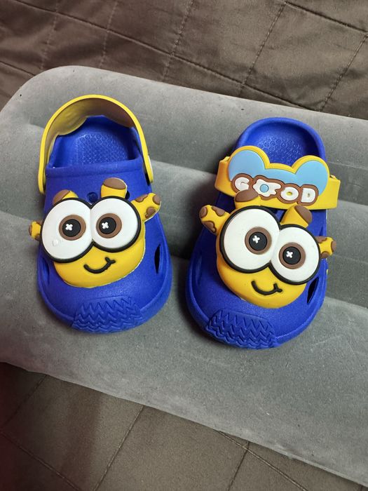 Продам шльопанці( крокси ) дитячі