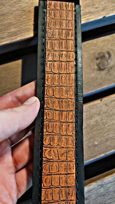 Zestaw dwóch noży z pochewkami