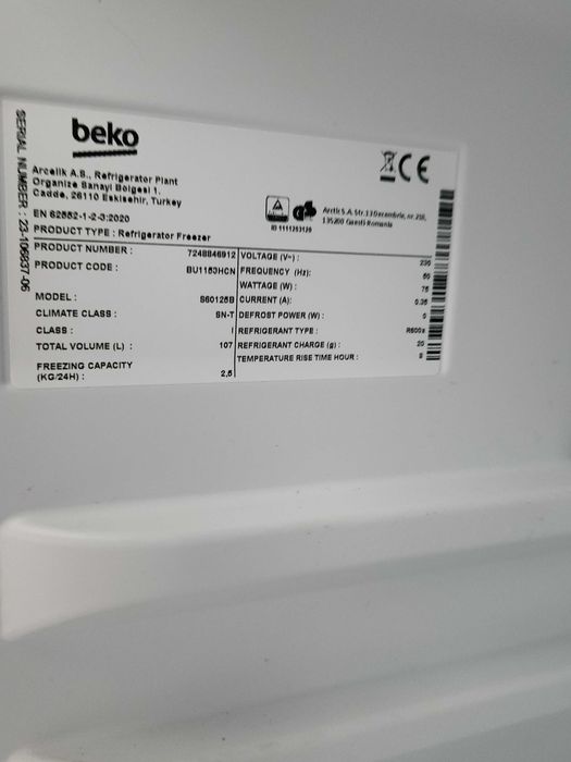 Lodówka do zabudowy Beko 110 l mała BU1153HCN