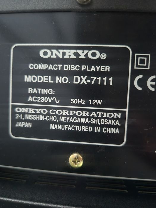 Wieża Onkyo wraz z głośnikami quadral