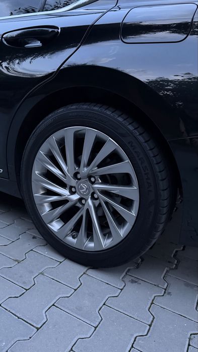 Lexus es 300h 2021