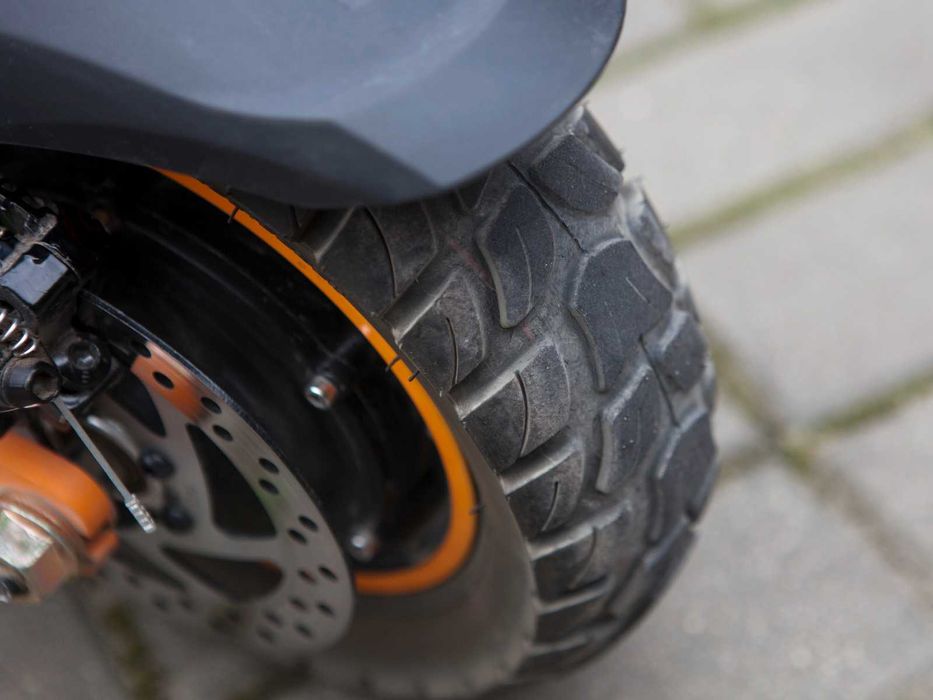 Hulajnoga KuKirin G2 Max alarm i fizyczna blokadą on/off - stan bdb