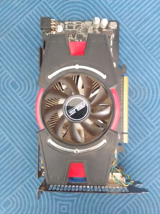 Видеокарта ASUS GeForce GTX 550 Ti 1GB GDDR5 PCI-E