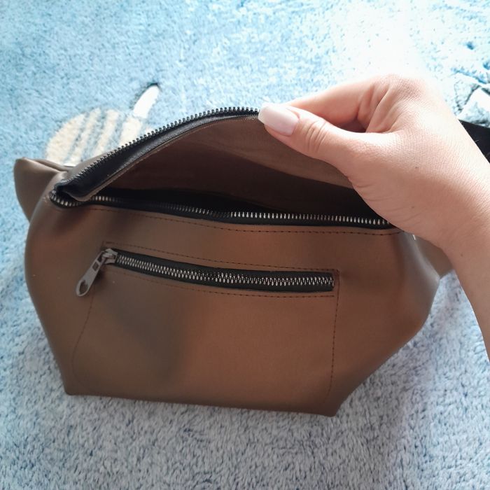 Продам сумку на пояс-плече