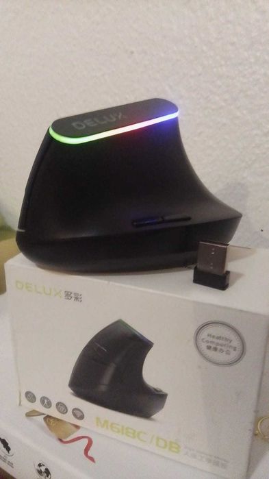Rato Vertical Ergonómico Delux M618C Preto - Novo!!