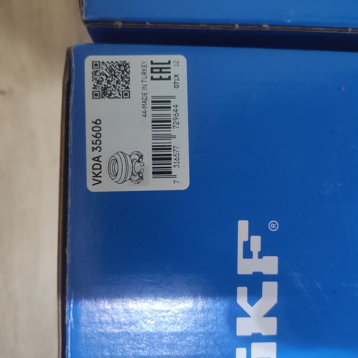 Опора амортизатора SKF  код 35606 Renault Laguna III