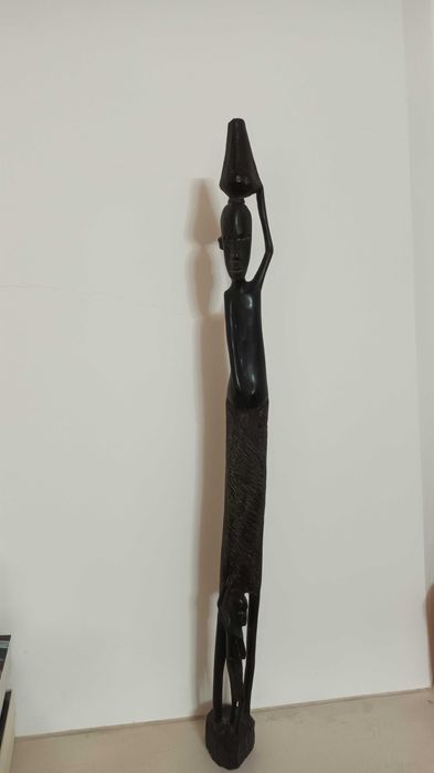 1 estatueta  com 2 imagens