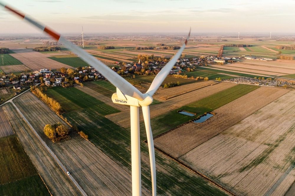 Usługi dronem,zdjęcia lotnicze,filmowanie dronem