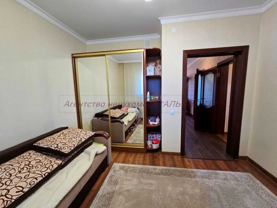 Будинок з ремонтом та меблями , вільний , 9 сот