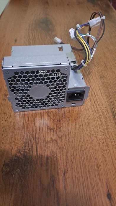 Блок живлення для компактного комп'ютера HP CE 8300
