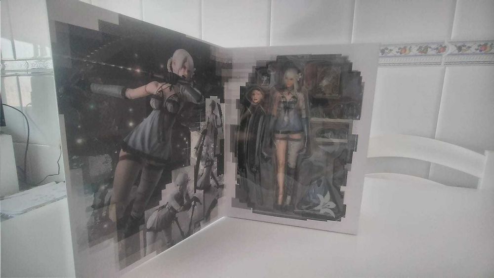Play Arts Kai - Nier Replicant - Kainé - Selado, Novo