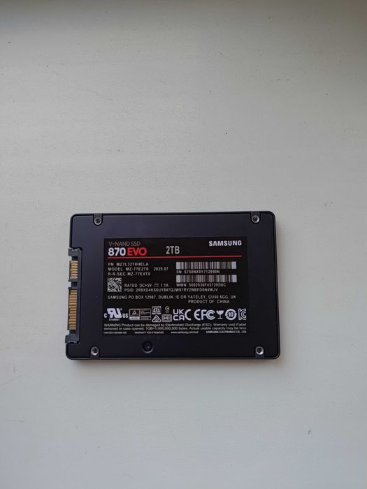 SSD Samsung 870 EVO 2TB Идеальное состояние, ссд