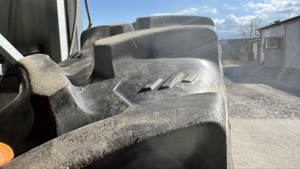 Opony wąskie do międzyrzędzi KLEBER 270/95 R48