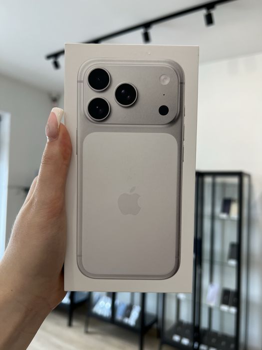 Telefon iPhone 17 PRO Srebrny Apple Gwarancja iTrade