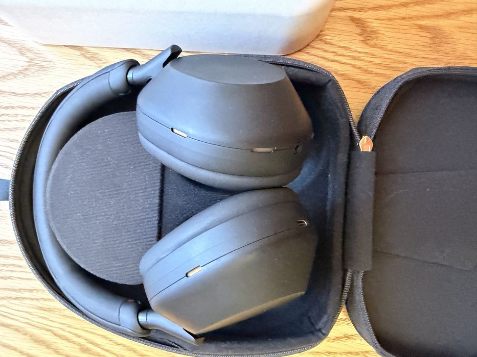 Навушники Sony WH-1000XM5