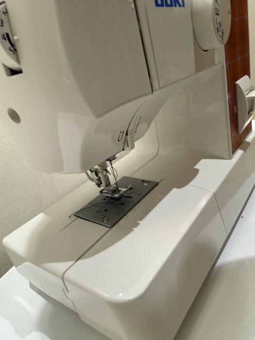 Швейна машинка JUKI HZL 12 Z