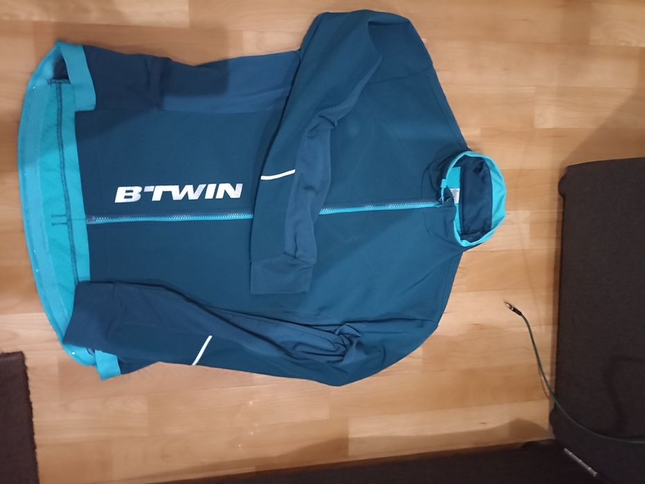 Кофта, ветровка, фирмы Btwin