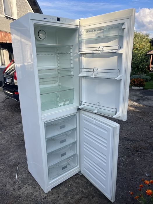 Холодильник Liebherr