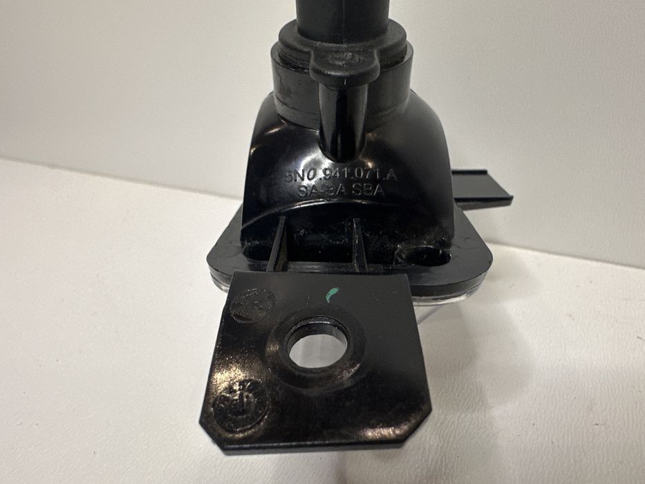 VW TIGUAN I  lampa cofania tylna lewa 5N0