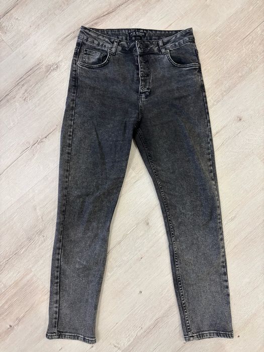 Лот жіночого одягу, жіночі штани, джинси, спідниця, плаття