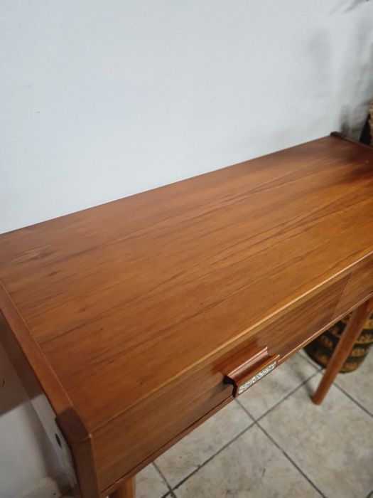 Konsola, małe biurko tekowe, skandynawski design,Szwecja lata 60,mid-c